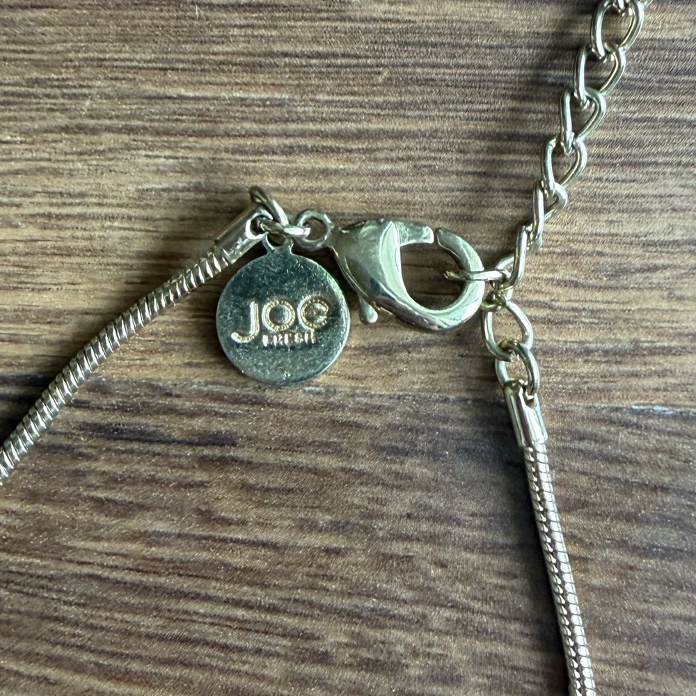 🖤✨ Black & Gold Square Pendant Necklace | Joe Fresh ✨🖤 - Picture 3 of 5